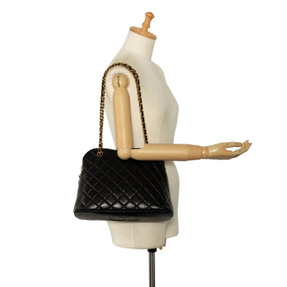 Pre-Owned Authenticated Chanel Quilted Lambskin Dome Shoulder Bag Leather Black Unisex (Good)