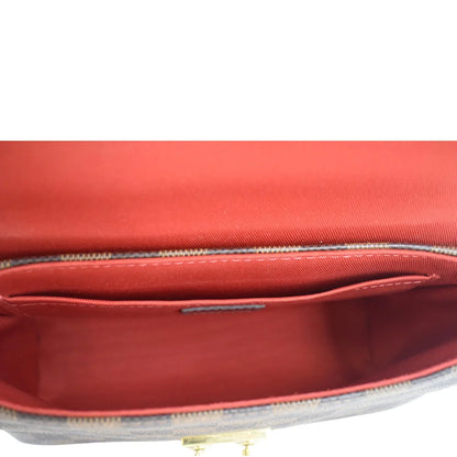 Pre-owned LOUIS VUITTON Easy Pouch On Strap Epi Leather Shoulder Bag Cream